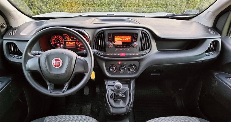 Fiat Doblo cena 58500 przebieg: 63000, rok produkcji 2020 z Pabianice małe 92